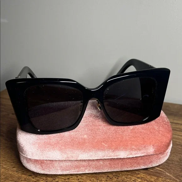 Yves Saint Laurent Black Oversized Square Sunglasses with Gold YSL Logo - Picture 2 of 6